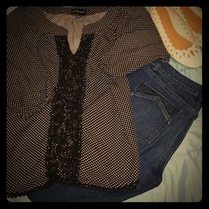 Black polka-dotted top